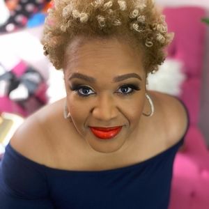 Meet your Posher, Tracy